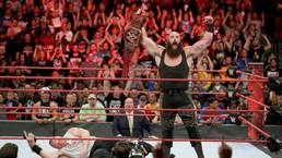 Бывший сценарист WWE рассказал, что Брон Строумэн должен был выиграть чемпионство Вселенной WWE в 2018 году
