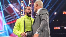 Коди Роудс и Сет Роллинс встретятся с Bloodline на SmackDown; WWE поздравили Стинга с завершением карьеры