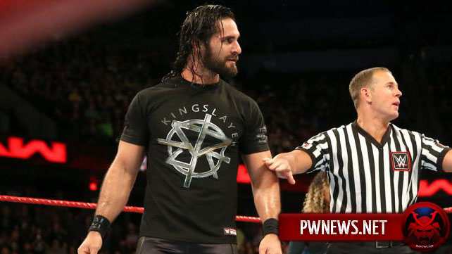WWE допустили ошибку при выходе Роллинса на Raw и включили титантрон Хогана