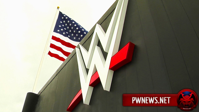 WWE намерены в скором времени изменить дизайн титулов ИК и США