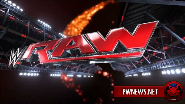Бывший рестлер WWE был за кулисами последнего RAW (фото)