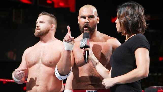 Скотт Доусон получил травму во время Survivor Series?; WWE запустят фьюд между двумя товарищами на SmackDown Live?