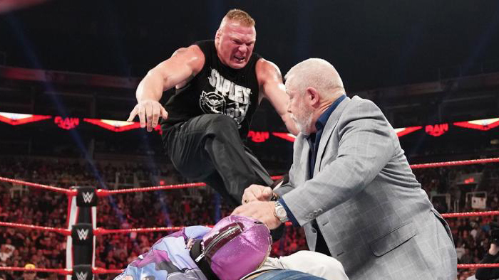 Известна возможная причина, почему Брок Леснар атаковал Рэя Мистерио на Raw