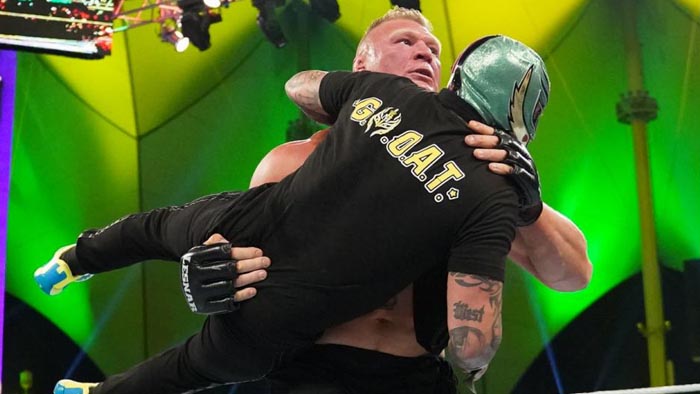 Брок Леснар отправляется на следующий эфир Raw охотиться на Рэя Мистерио