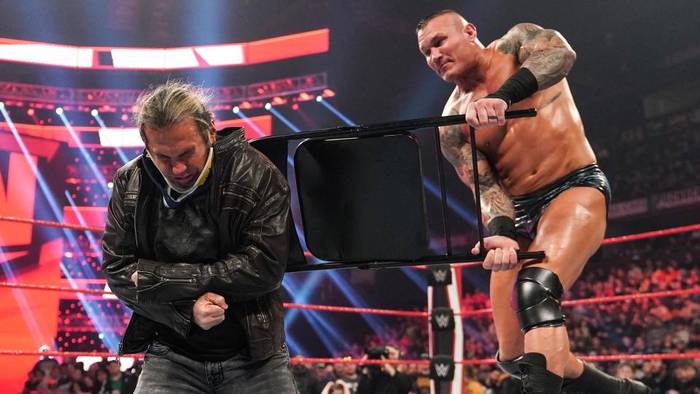 WWE в последний момент изменили планы на матч Мэтта Харди и Рэнди Ортона на Raw