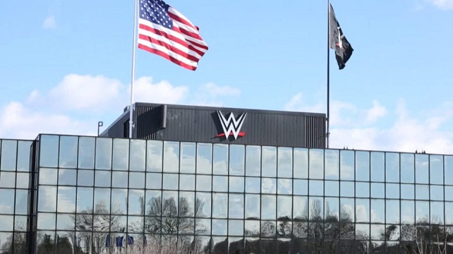 WWE выплачивают меньше денег рестлерам, которые подписали новый контракт