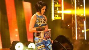 Бэйли установила два новых рекорда с титулом чемпионки SmackDown