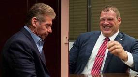Кейн сказал, что Гробовщик никогда не сможет уйти навсегда, потому что WWE это
