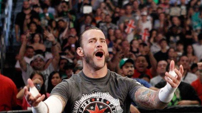 СМ Панк призвал WWE включать чанты в честь себя для большей реалистичности ThunderDome