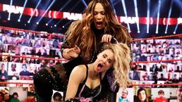 Лана обратилась к Вселенной WWE с эмоциональным заявлением о своем взгляде на собственное положение