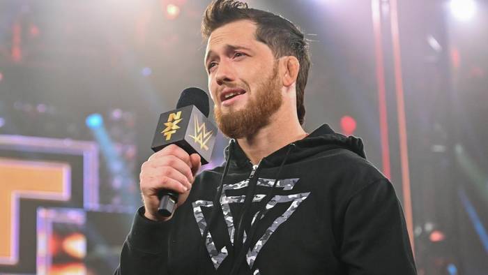 Кайл О'Райли раскрыл причину использования носилок в концовке NXT и заявил, что может пропасть на некоторое время