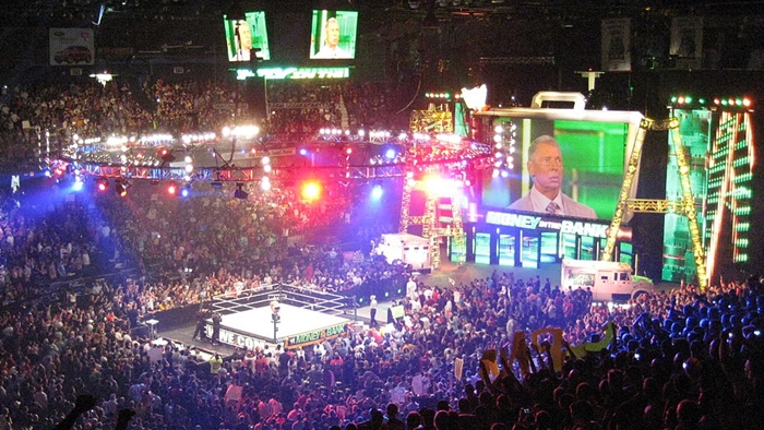 Обновление по дате возможного возвращения WWE к проведению еженедельных шоу со зрителями в разных городах