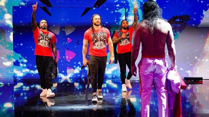 The Bloodline появились после выхода Raw из эфира и приняли участие в тёмном матче