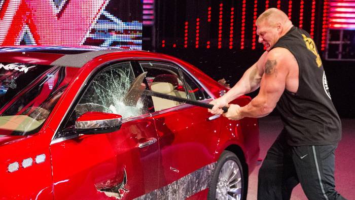 Четыре момента по версии WWE, в которых Брок Леснар уничтожал различные вещи