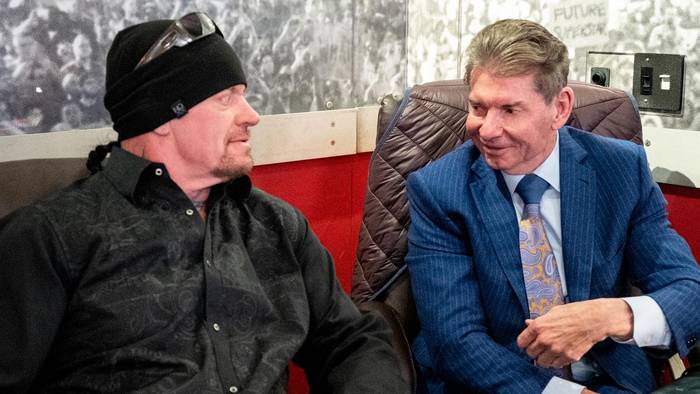 Гробовщик отреагировал на новость о том, что его в Зал Славы WWE 2022 введёт лично Винс МакМэн