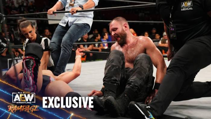 Видео: Как извлекли застрявшую между рингом и рампой ногу Брайана Дэниелсона после выхода Rampage из эфира?