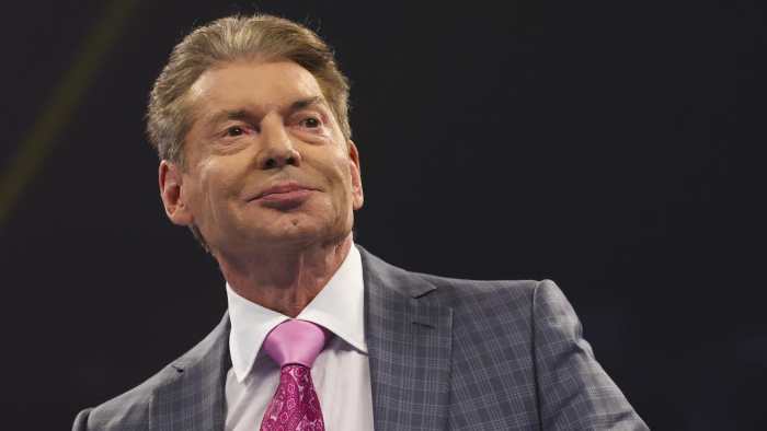 Люди за кулисами SmackDown с негативом приняли открывающее промо Винса МакМэна
