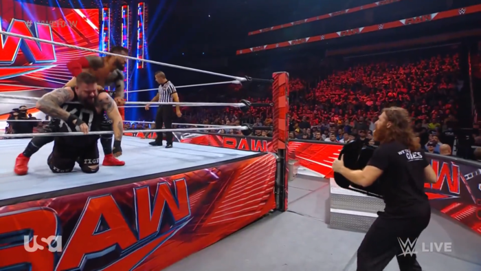 Сэми Зейн объяснил, почему он не ударил Кевина Оуэнса стулом на Raw