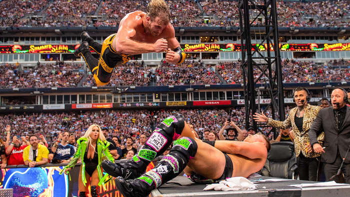 ТОП-10 самых экстремальных моментов 2022 года по версии WWE