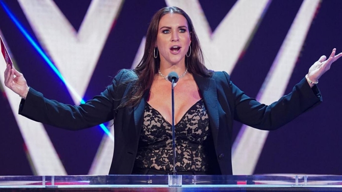 Стефани МакМэн официально объявила об уходе из WWE; Винс МакМэн избран исполнительным председателем совета директоров WWE