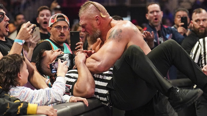 Брок Леснар вызвал недовольство WWE после незапланированного спота на Royal Rumble