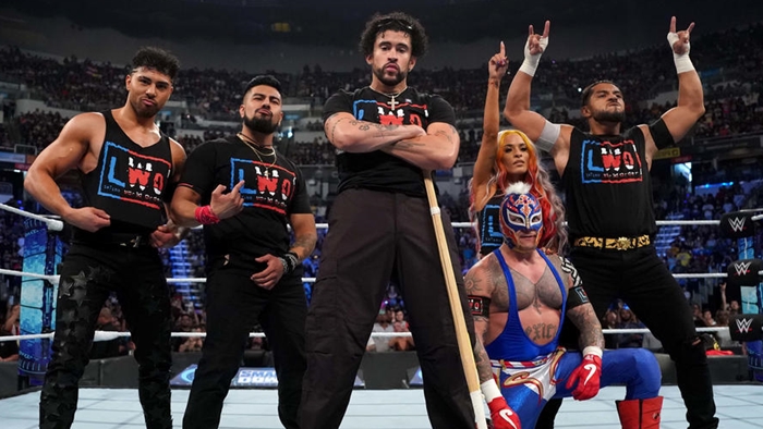 Закулисные заметки по статусу Бэд Банни в WWE после Backlash; Члены LWO сделали татуировки в Пуэрто-Рико и другое