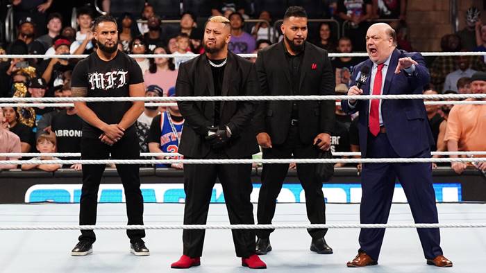 Чем закончилась церемония признания Соло Сикоа на SmackDown?