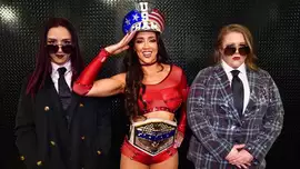 Команда на SmackDown получила название; Объявлен первый матч на ввод в Зал славы WWE и другое