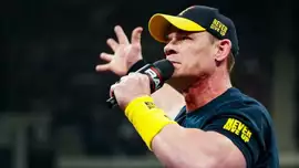 Черные волосы и готичный стиль? Бывший чемпион WWE видит перемены для Джона Сины