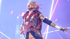 Рэй Феникс совершил ин-ринг дебют в WWE на SmackDown в Чикаго; Тизер следующего соперника