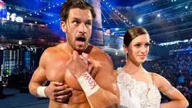 Плейлист: Самые большие неожиданности на WrestleMania