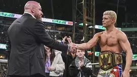 Коди Роудс год владеет неоспоримым титулом WWE