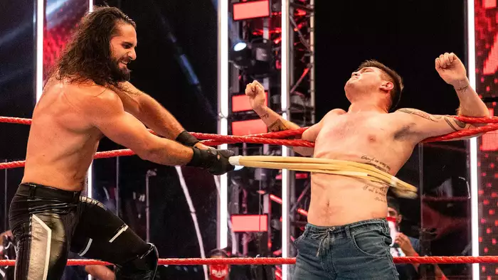 ТОП-10 злых моментов Сета Роллинса по версии WWE