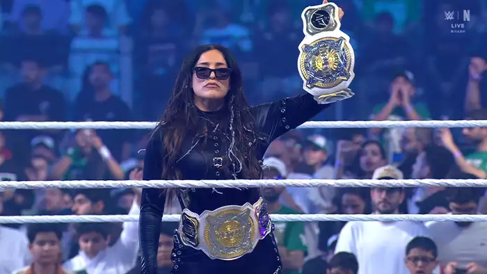 WWE приняли решение по будущему женских командных титулов; Большой матч назначен на Evolution 2025