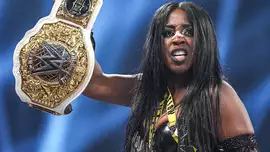 Наоми сделает важное объявление на Raw; Джон Сина появится на SmackDown в Дублине и другое