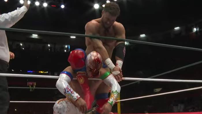 Чем закончился матч титул против маски MJF и Мистико на CMLL 92 Anniversary?