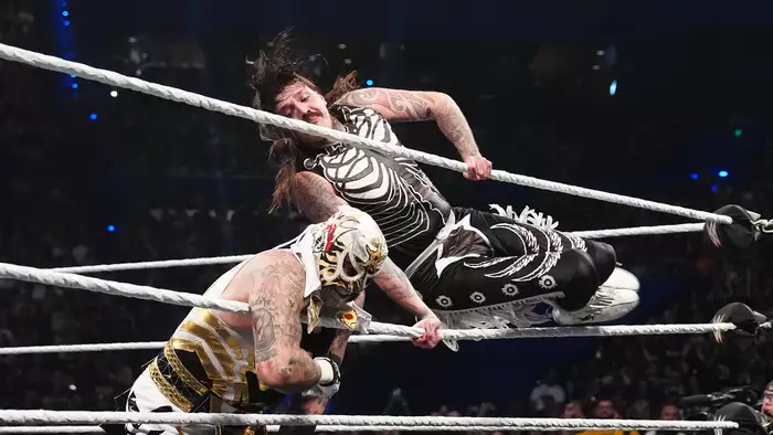 Чем закончился титульный матч Доминика Мистерио и Пенты на Raw после Crown Jewel?
