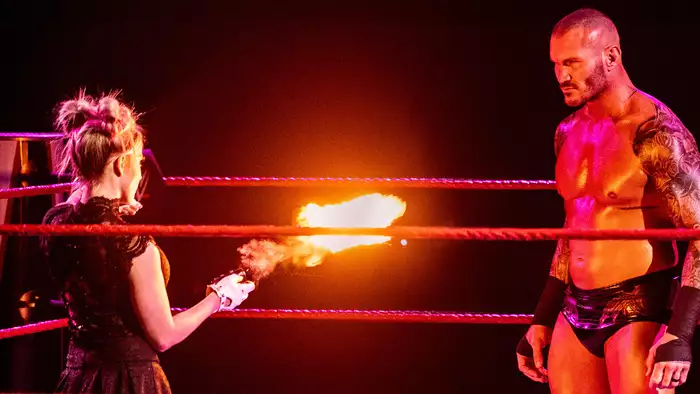 Плейлист: Звёзды играют с огнём