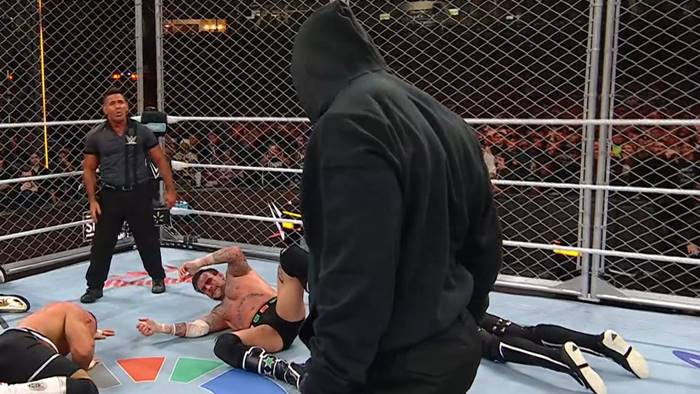 WWE представили список звёзд, которые могли напасть на СМ Панка