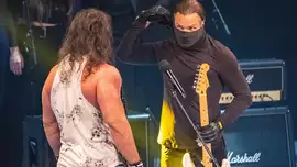 Плейлист: Незваные гости в масках