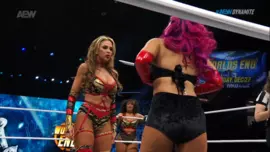Определились первые в истории AEW женские командные чемпионк...