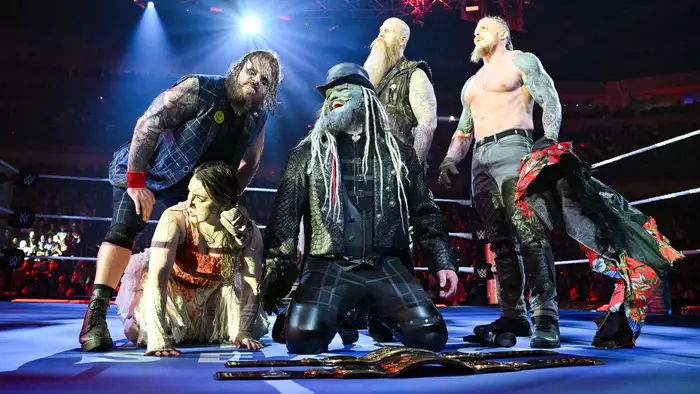 Спойлеры с записей эпизода SmackDown за 19 декабря; Заметки по ближайшим записям WWE