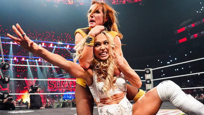 Чем закончился матч Максин Дюпри и Бекки Линч за Интерконтинентальное чемпионство женщин на Raw 5 января?