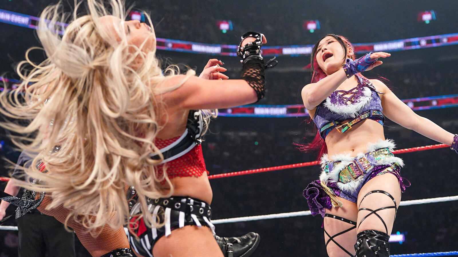 Чем закончился матч за женские командные чемпионства на Saturday Night's Main Event #43?