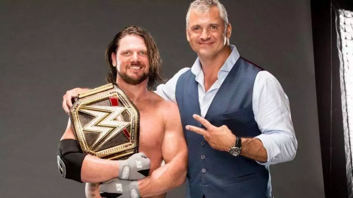 Джон Сина и Шейн МакМэн отреагировали на завершение карьеры ЭйДжей Стайлза