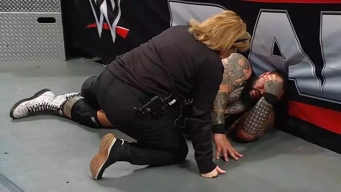 Бронсон Рид травмировался на Raw; Определились полные составы участников матчей в Клетке Уничтожения