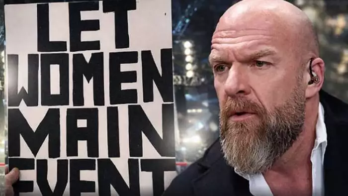 WWE конфисковали плакат фаната в поддержку женщин на PLE; Ботч ЛА Найта довёл Рэнди Ортона до истерики и другое