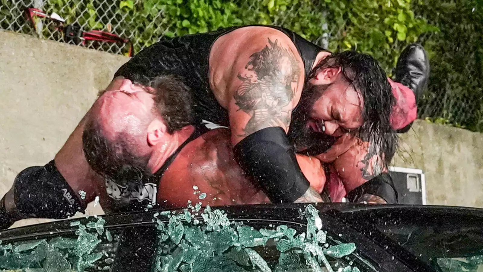 Плейлист: Драки по всей арене