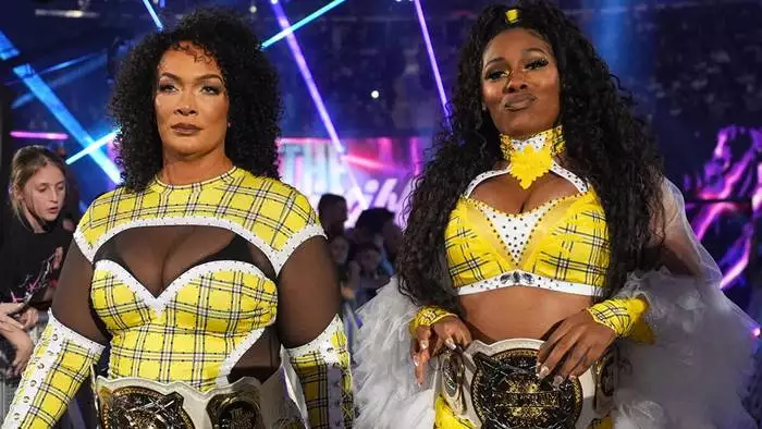 Чем закончился матч за женские командные чемпионства на Raw в MSG? Возвращение произошло на Raw