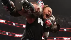 Бывший мировой чемпион WWE назвал встречу Леснара и Феми сам...